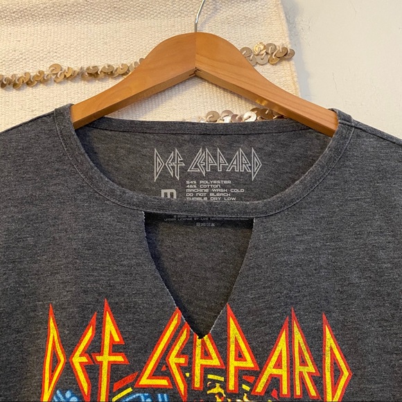 DEF LEPPARD NWOT Choker Animal Band Tee Leopard - Picture 3 of 5